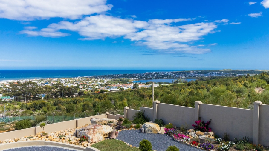 3 Bedroom Property for Sale in Berghof Western Cape